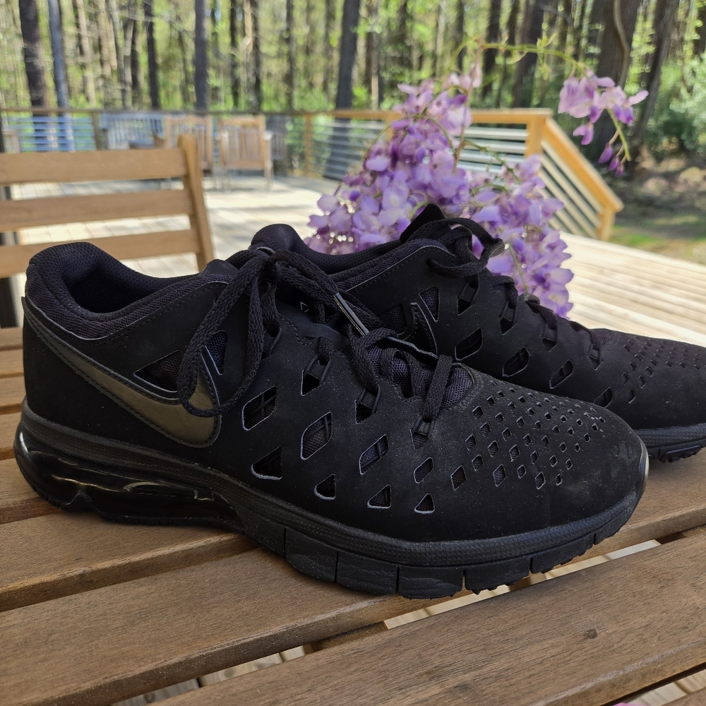 Nike All-Black Athletic Sneakers